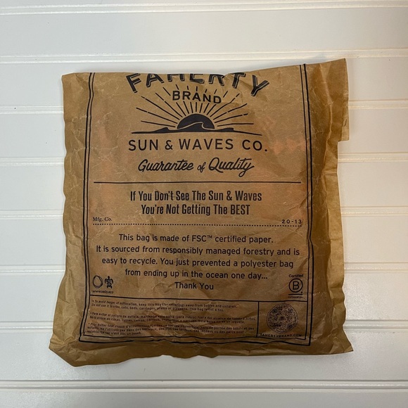 Faherty x Anna Kahalekulu men’s sun washed‎ board shorts size 38 red naupaka - Picture 3 of 5